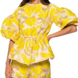 AKIRA FIELD OF ROSES SHORT SLEEVE BROCADE BLOUSE